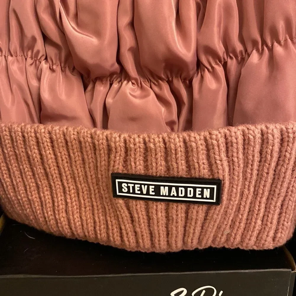 NWT Steve Madden Tote/Crossbody w/ AirPod Case and Hat- 3pc Gift Set - Mauve - Picture 10 of 15